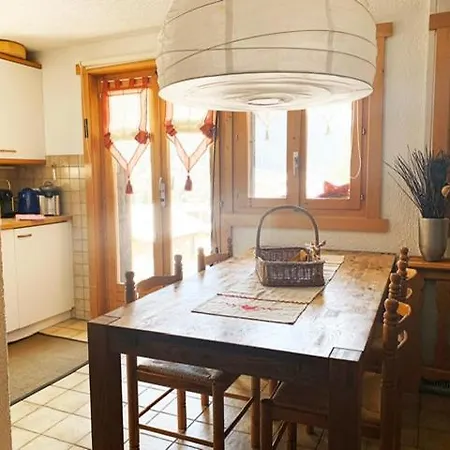 Charmant 3 Pieces Apartamento